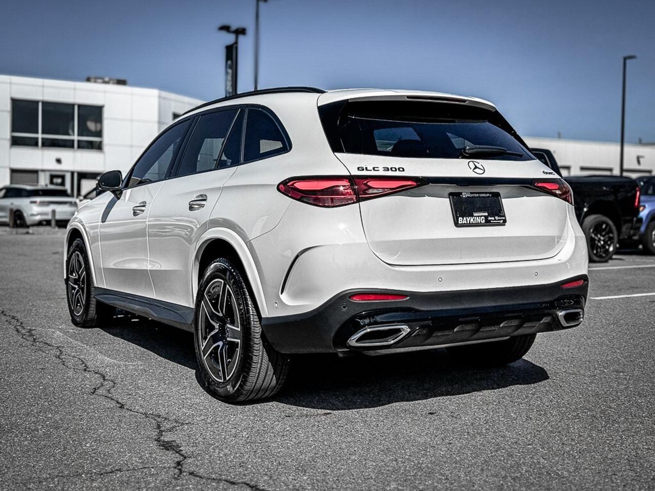 2024 Mercedes-Benz GLC300 HEATED SEATS + WHEEL   CARPLAY   PANO ROOF   BLI Photo