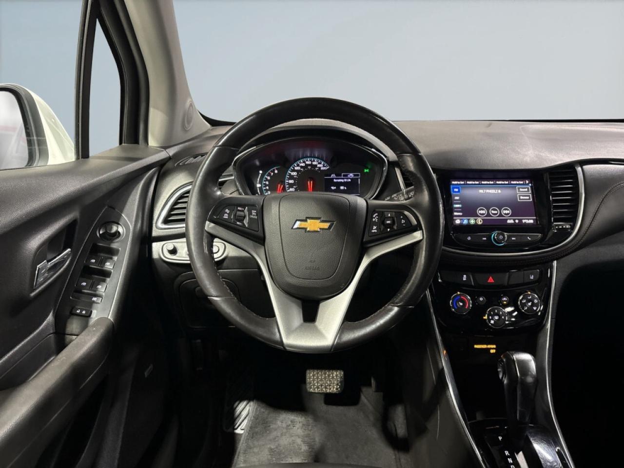 2020 Chevrolet Trax Luxurious Premier AWD Model   Heated Leather   Sun Photo