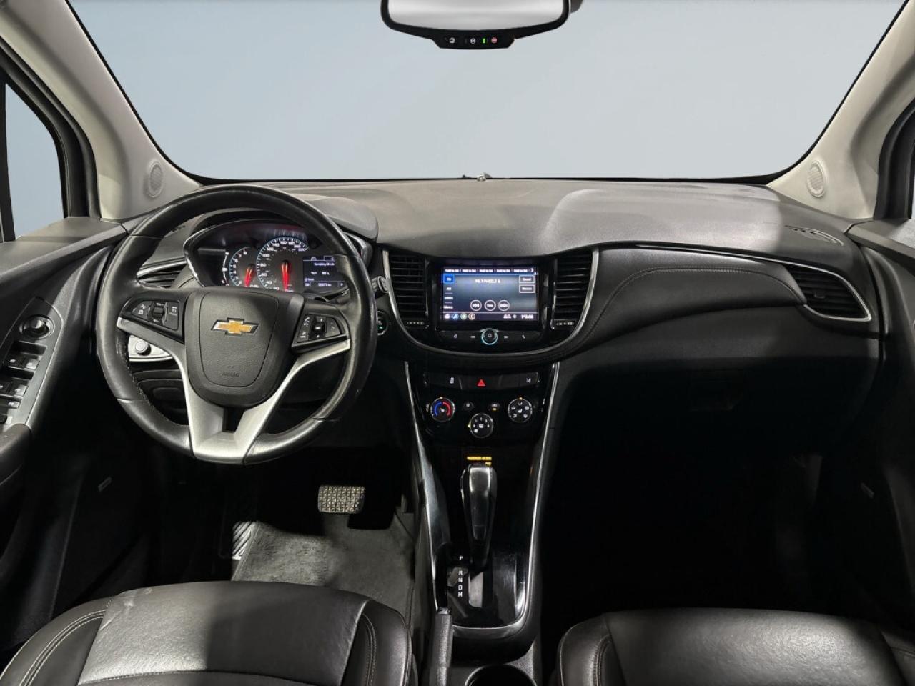 2020 Chevrolet Trax Luxurious Premier AWD Model   Heated Leather   Sun Photo