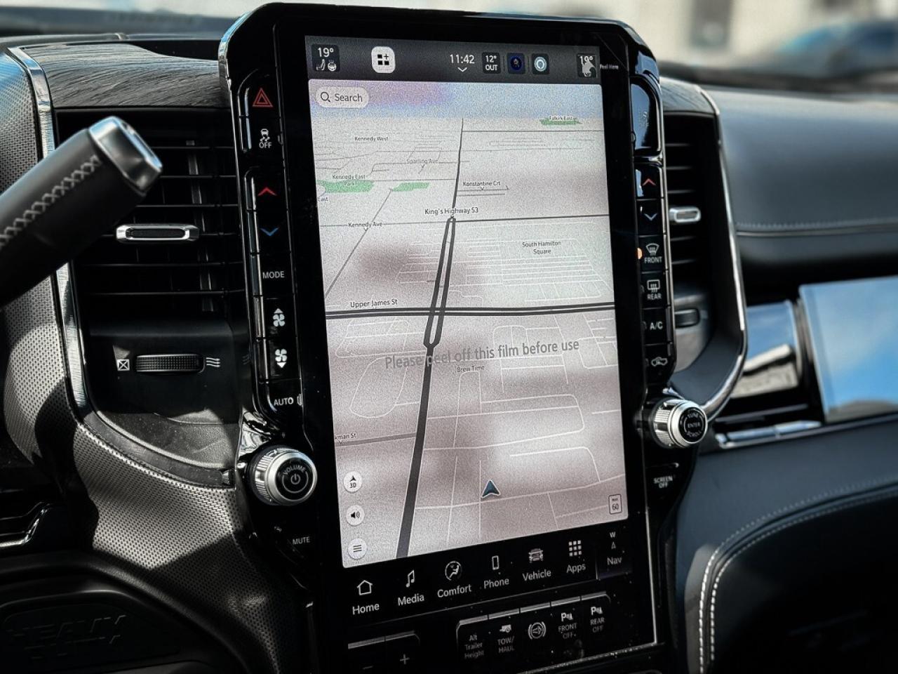 2025 RAM 3500 Limited   CREW   DUALLY   NIGHT EDITION   MAX TOW Photo