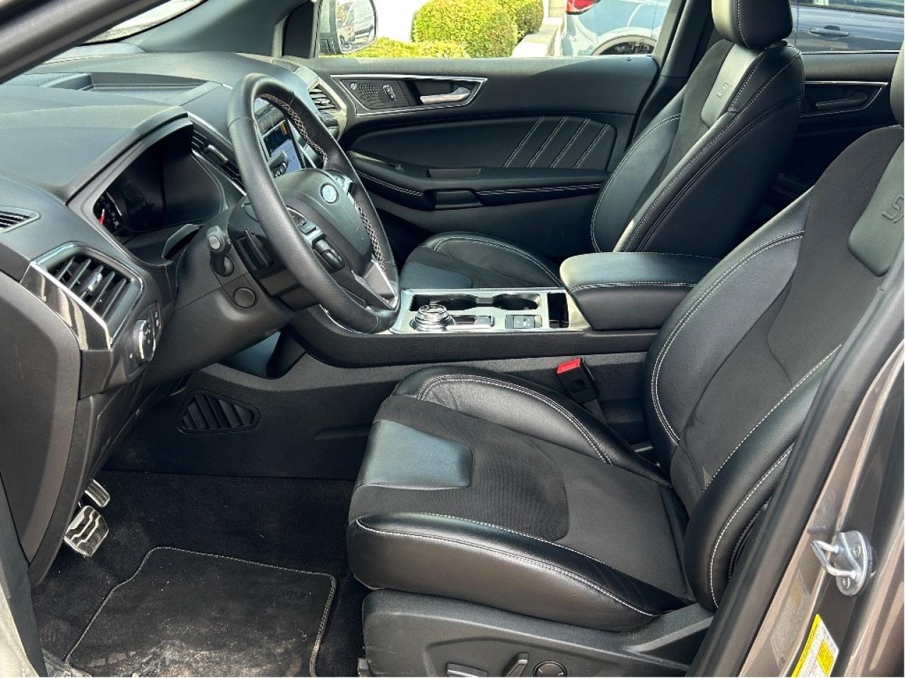 2022 Ford Edge ST 2.7L AWD PREMIUM INTERIOR PANO ROOF T TOW Photo