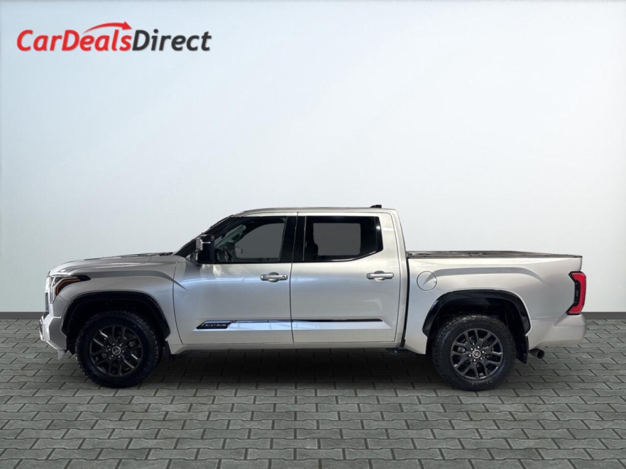 2023 Toyota Tundra PLATINUM/CREWMAX 1794/Immaculate Condition / No ac Photo