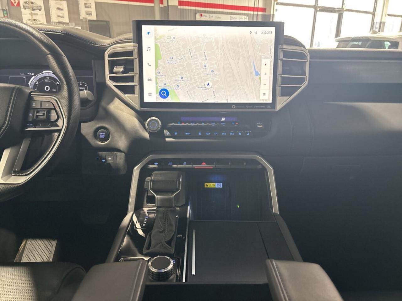 2023 Toyota Tundra PLATINUM/CREWMAX 1794/Immaculate Condition / No ac Photo