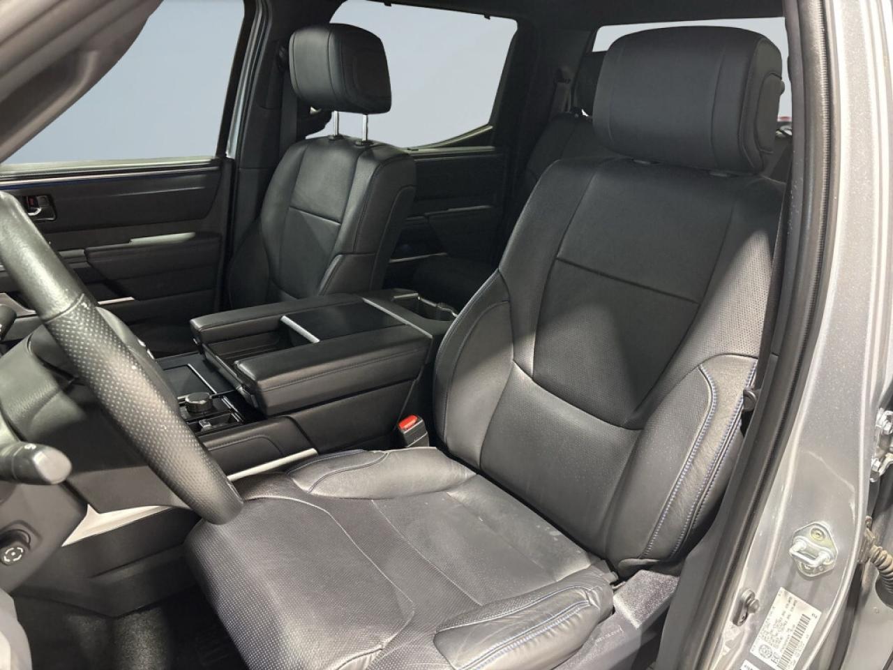 2023 Toyota Tundra PLATINUM/CREWMAX 1794/Immaculate Condition / No ac Photo