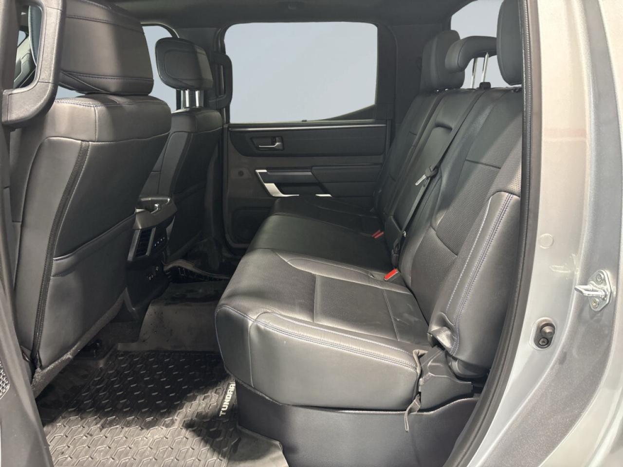 2023 Toyota Tundra PLATINUM/CREWMAX 1794/Immaculate Condition / No ac Photo