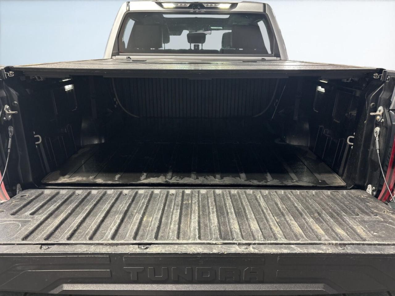 2023 Toyota Tundra PLATINUM/CREWMAX 1794/Immaculate Condition / No ac Photo