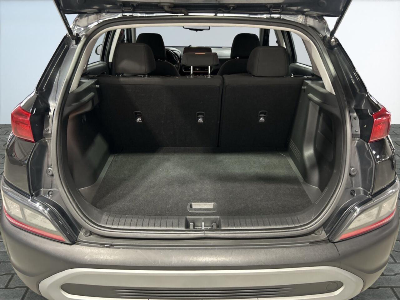 2022 Hyundai KONA 2.0L Preferred AWD / Lane depart Assist / Active C Photo