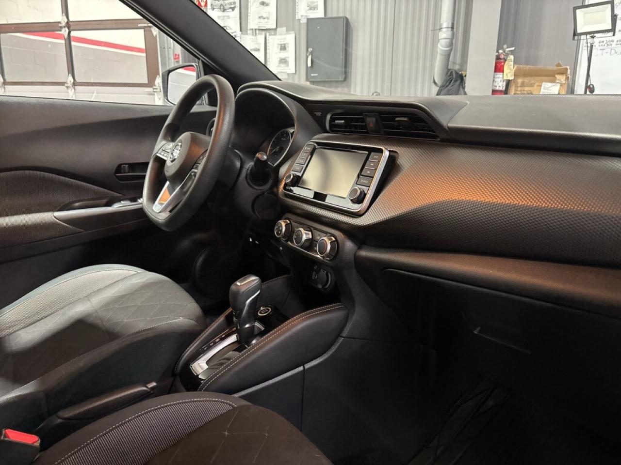 2019 Nissan Kicks Stylish Subcompact Crossover SUV   Low Kms   Backu Photo