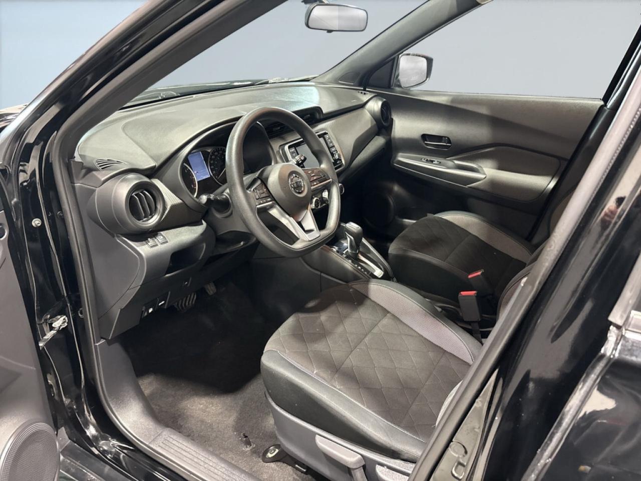 2019 Nissan Kicks Stylish Subcompact Crossover SUV   Low Kms   Backu Photo