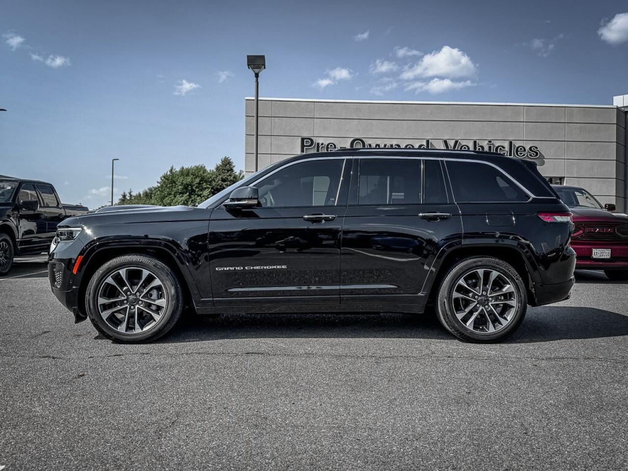 2022 Jeep Grand Cherokee Overland   MASSAGE SEATING   HEATED/VENTED LEATHER Photo