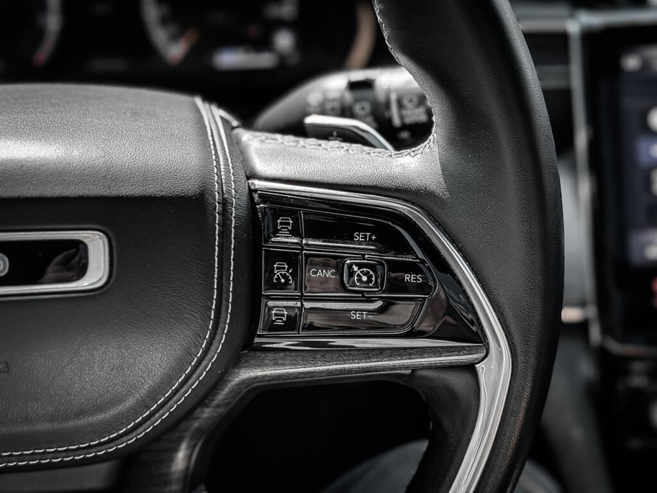 2022 Jeep Grand Cherokee Overland   MASSAGE SEATING   HEATED/VENTED LEATHER Photo