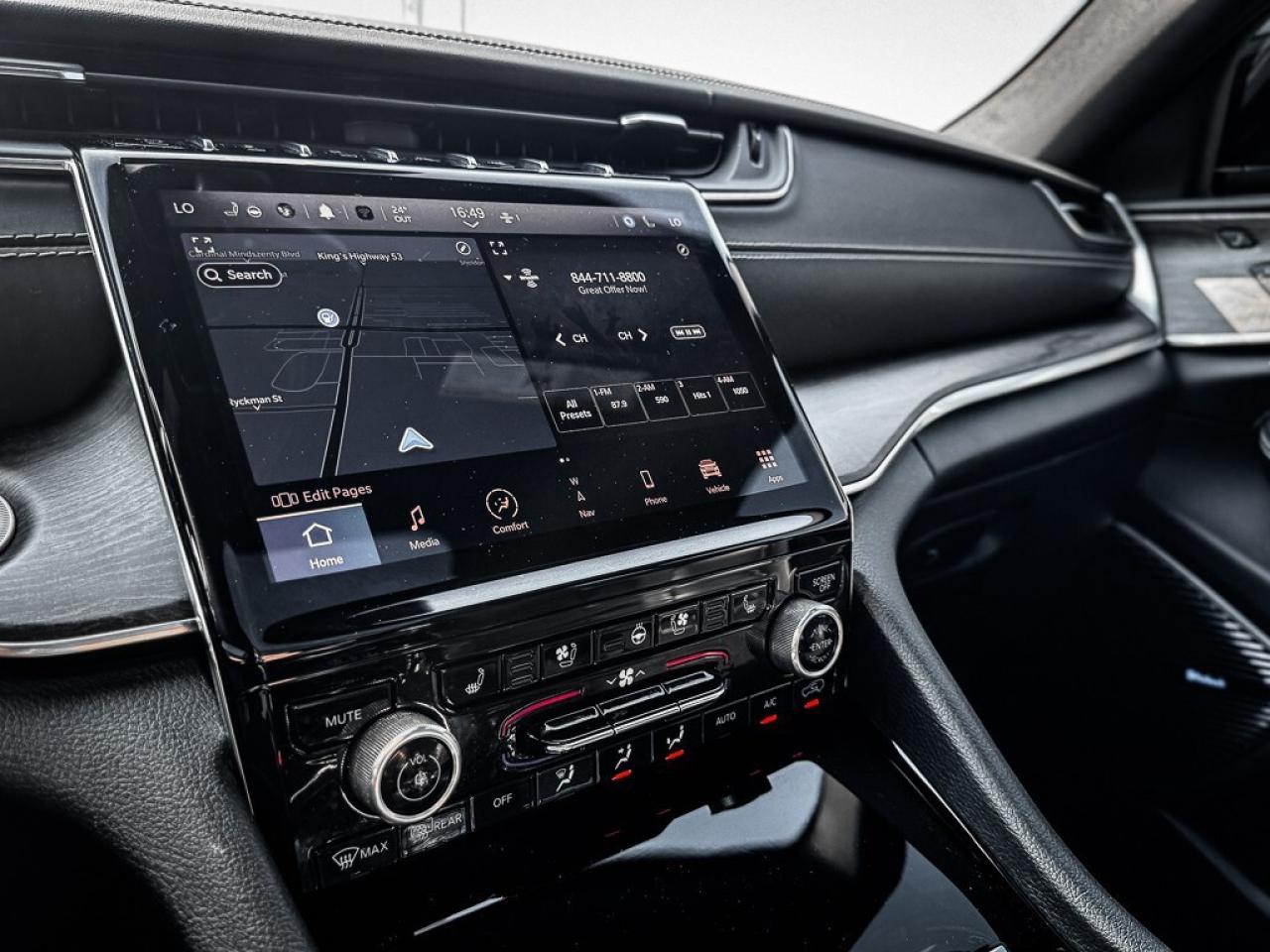 2022 Jeep Grand Cherokee Overland   MASSAGE SEATING   HEATED/VENTED LEATHER Photo