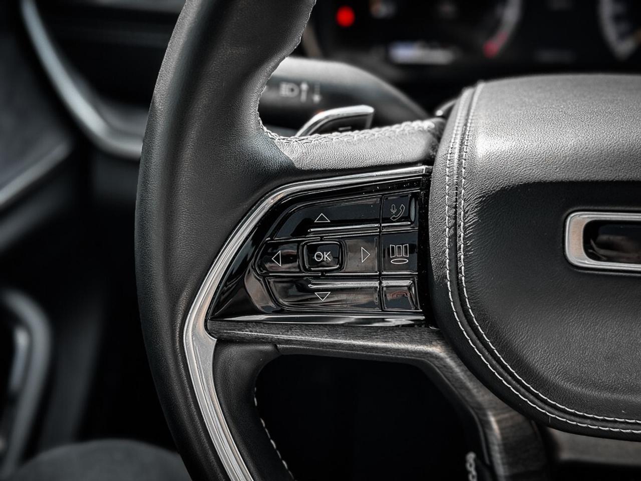 2022 Jeep Grand Cherokee Overland   MASSAGE SEATING   HEATED/VENTED LEATHER Photo