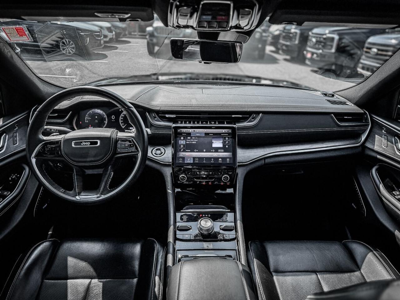 2022 Jeep Grand Cherokee Overland   MASSAGE SEATING   HEATED/VENTED LEATHER Photo