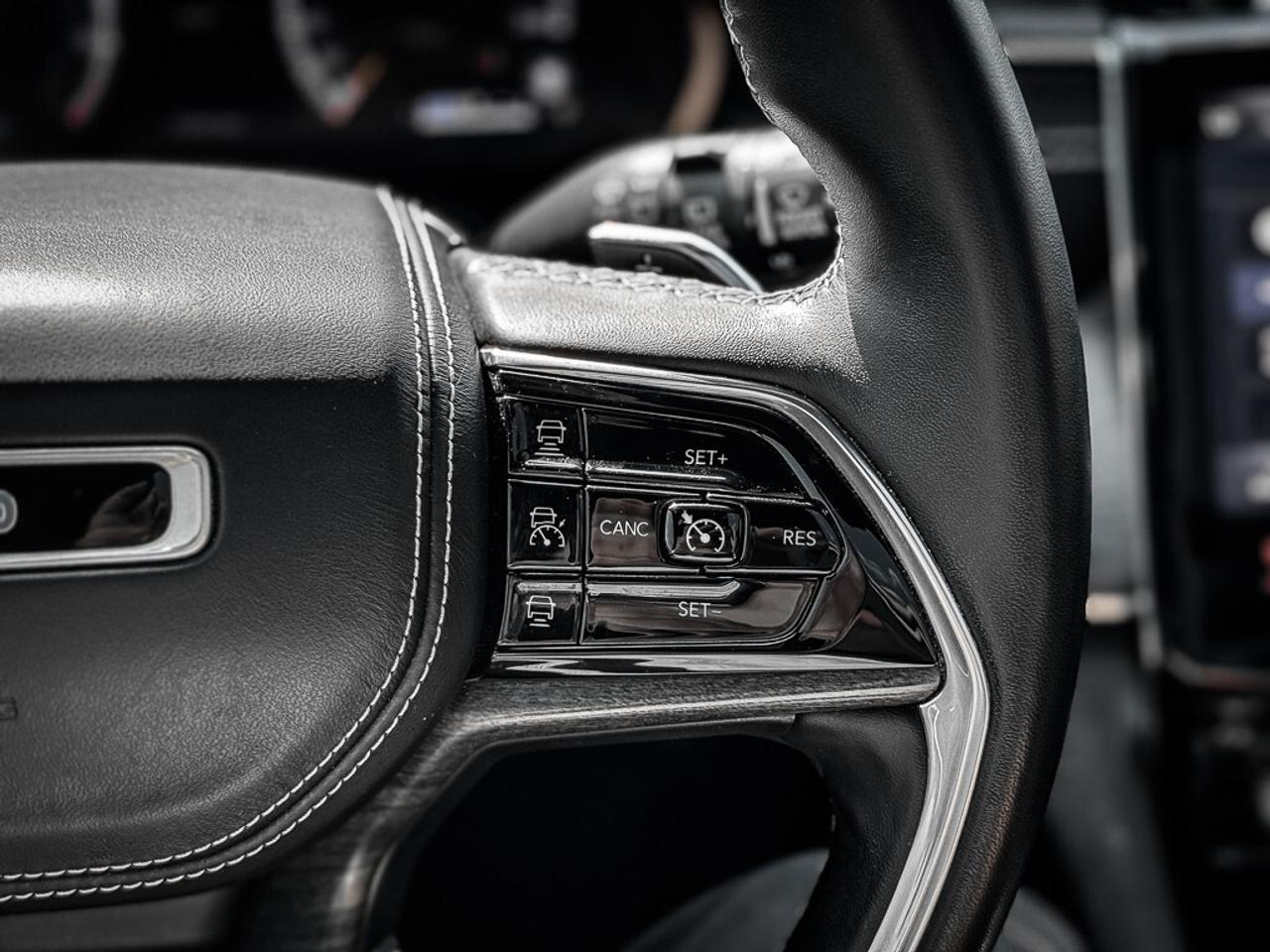 2022 Jeep Grand Cherokee Overland   MASSAGE SEATING   HEATED/VENTED LEATHER Photo