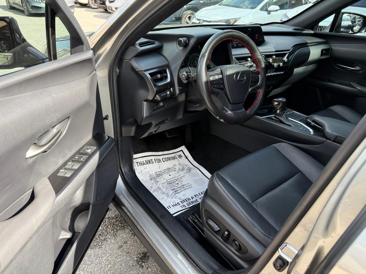 2019 Lexus UX UX 250h CVT, PREMIUM PACKAGE, NO ACCIDENT Photo