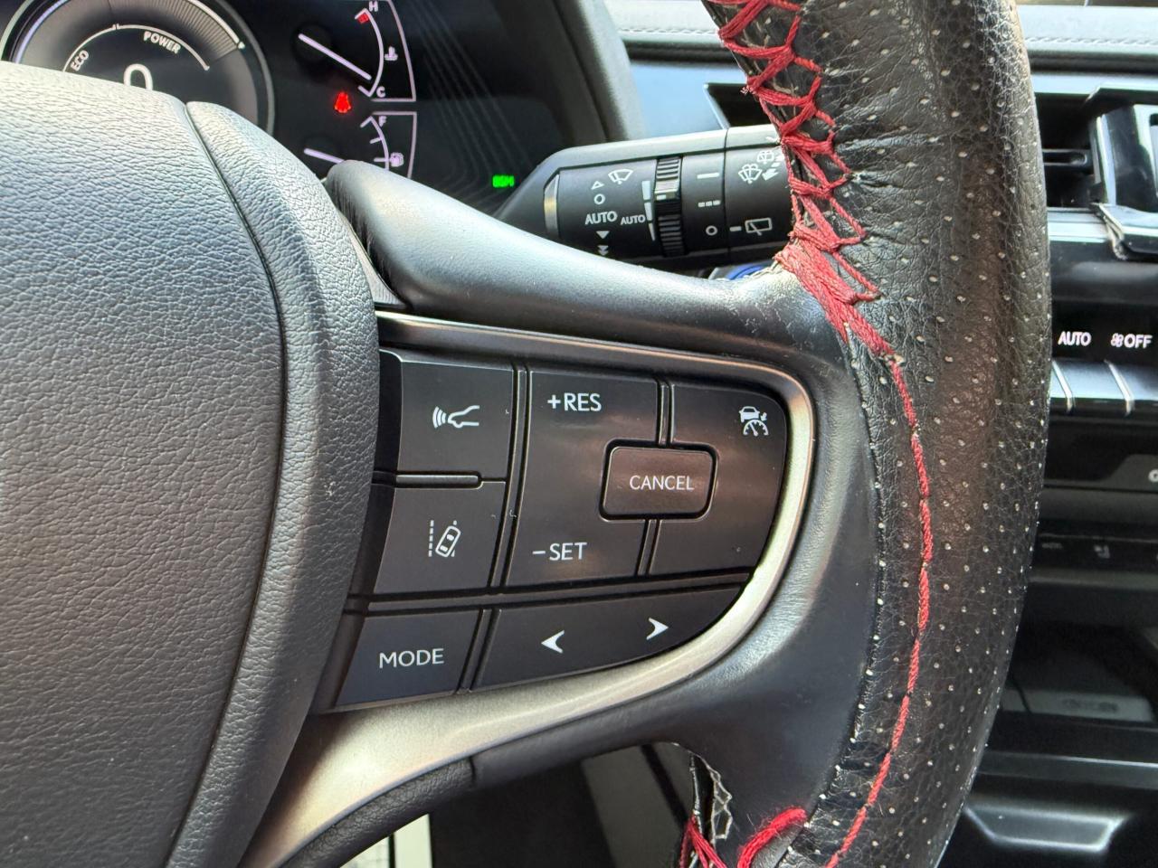 2019 Lexus UX UX 250h CVT, PREMIUM PACKAGE, NO ACCIDENT Photo