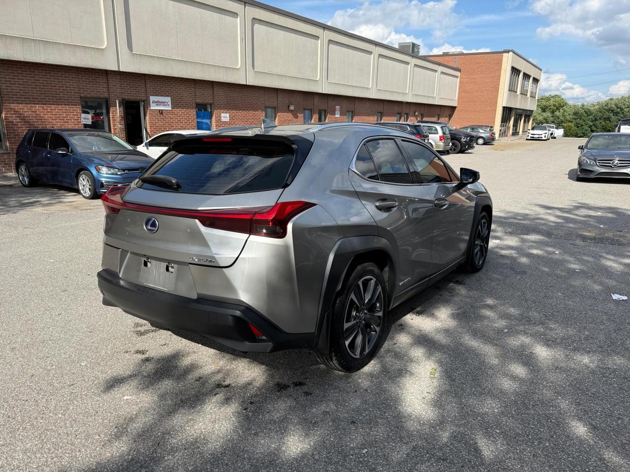 2019 Lexus UX UX 250h CVT, PREMIUM PACKAGE, NO ACCIDENT Photo