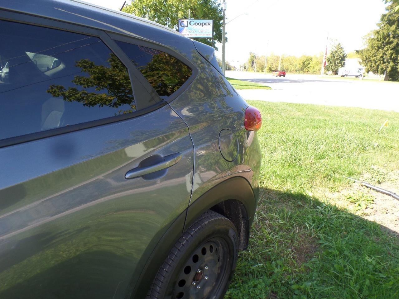 2017 Hyundai Tucson AWD 4DR 2.0L PREMIUM Photo3