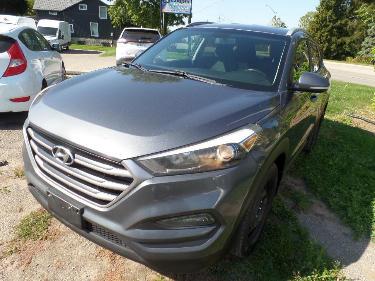 2017 Hyundai Tucson AWD 4DR 2.0L PREMIUM Photo0