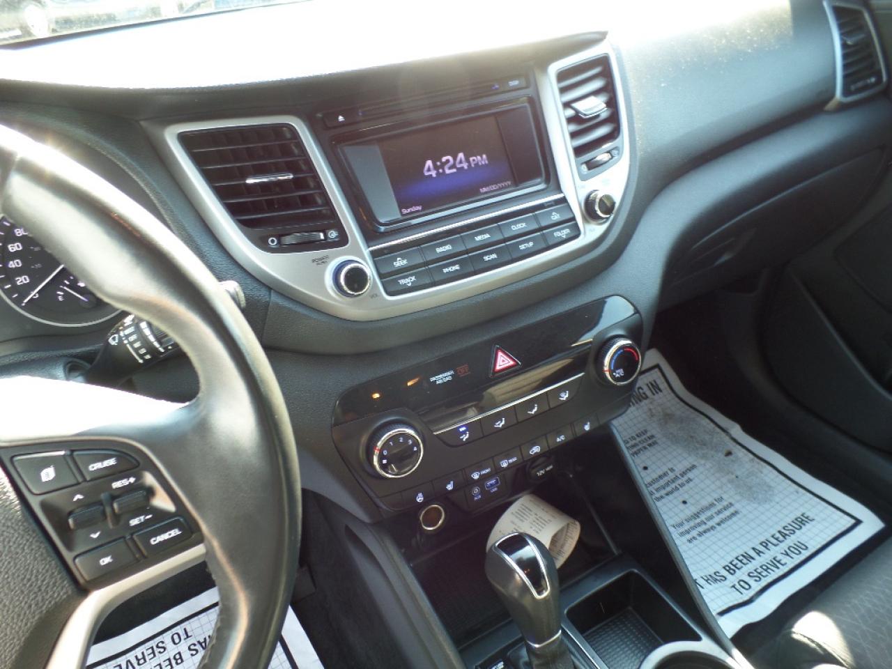 2017 Hyundai Tucson AWD 4DR 2.0L PREMIUM Photo