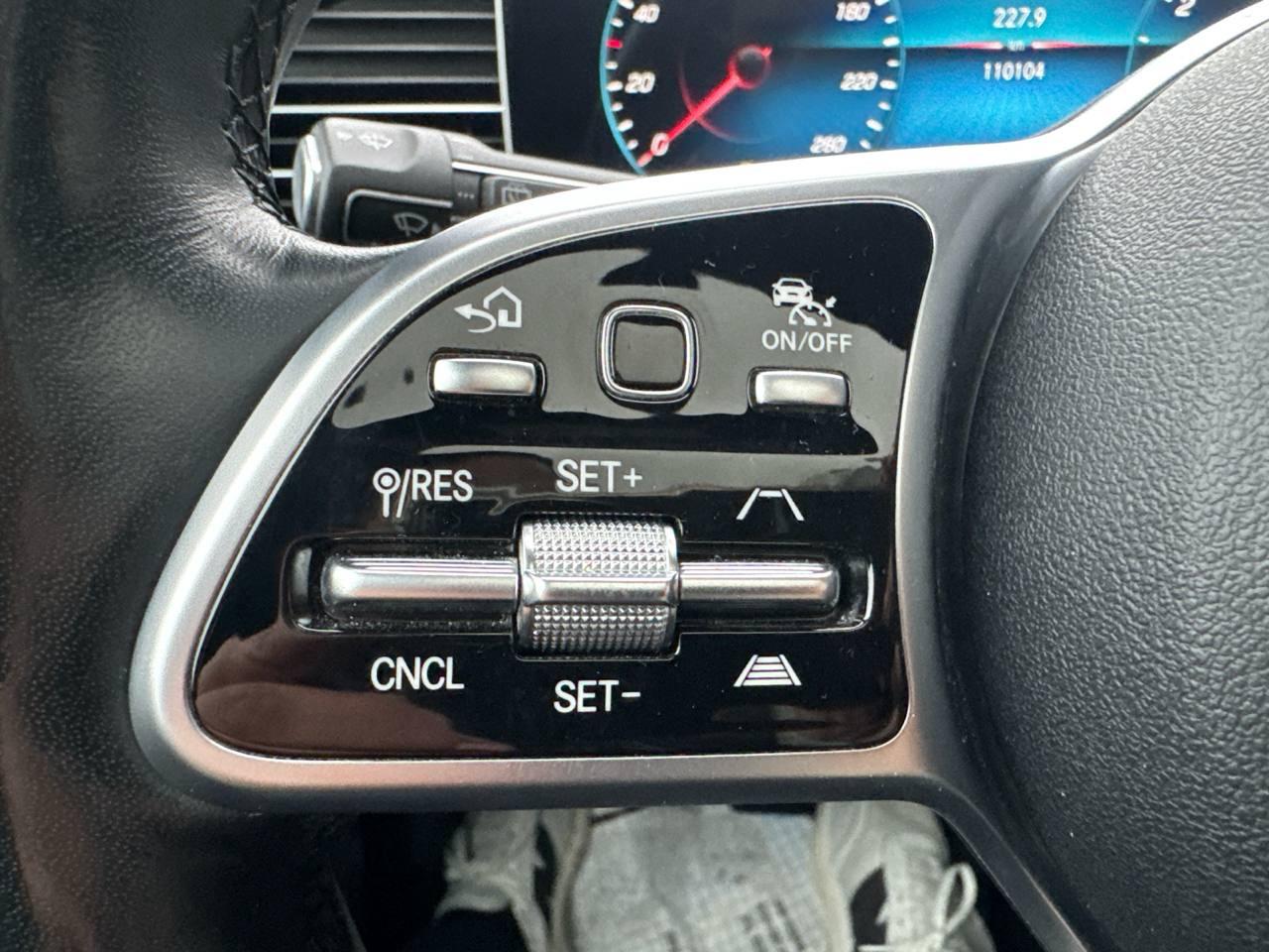 2022 Mercedes-Benz GLE GLE 350 4MATIC SUV, DISTRONIC, ONE OWNER, NO ACCID Photo