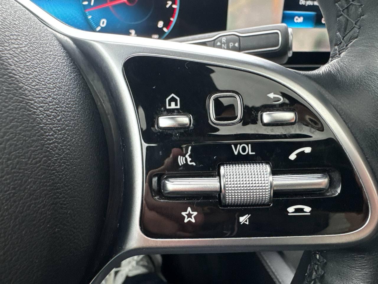 2022 Mercedes-Benz GLE GLE 350 4MATIC SUV, DISTRONIC, ONE OWNER, NO ACCID Photo