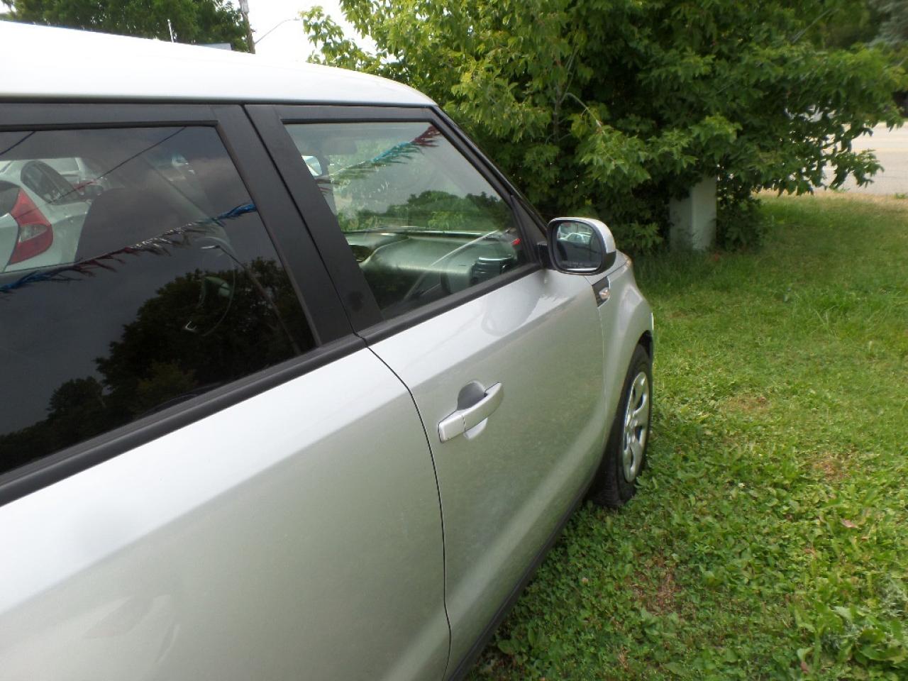 2014 Kia Soul 5DR WGN AUTO LX Photo