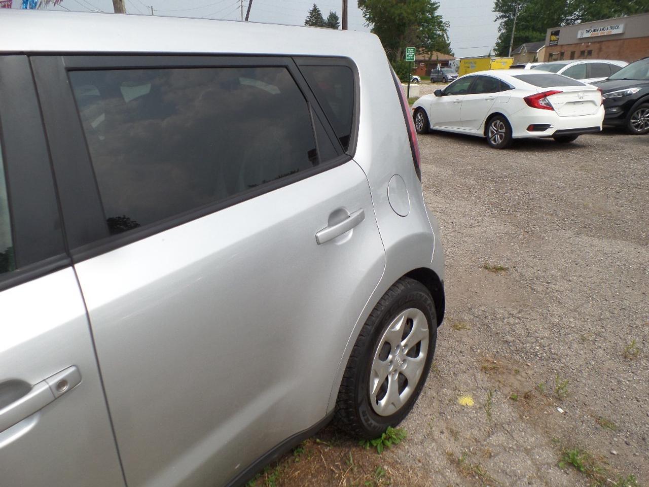 2014 Kia Soul 5DR WGN AUTO LX Photo