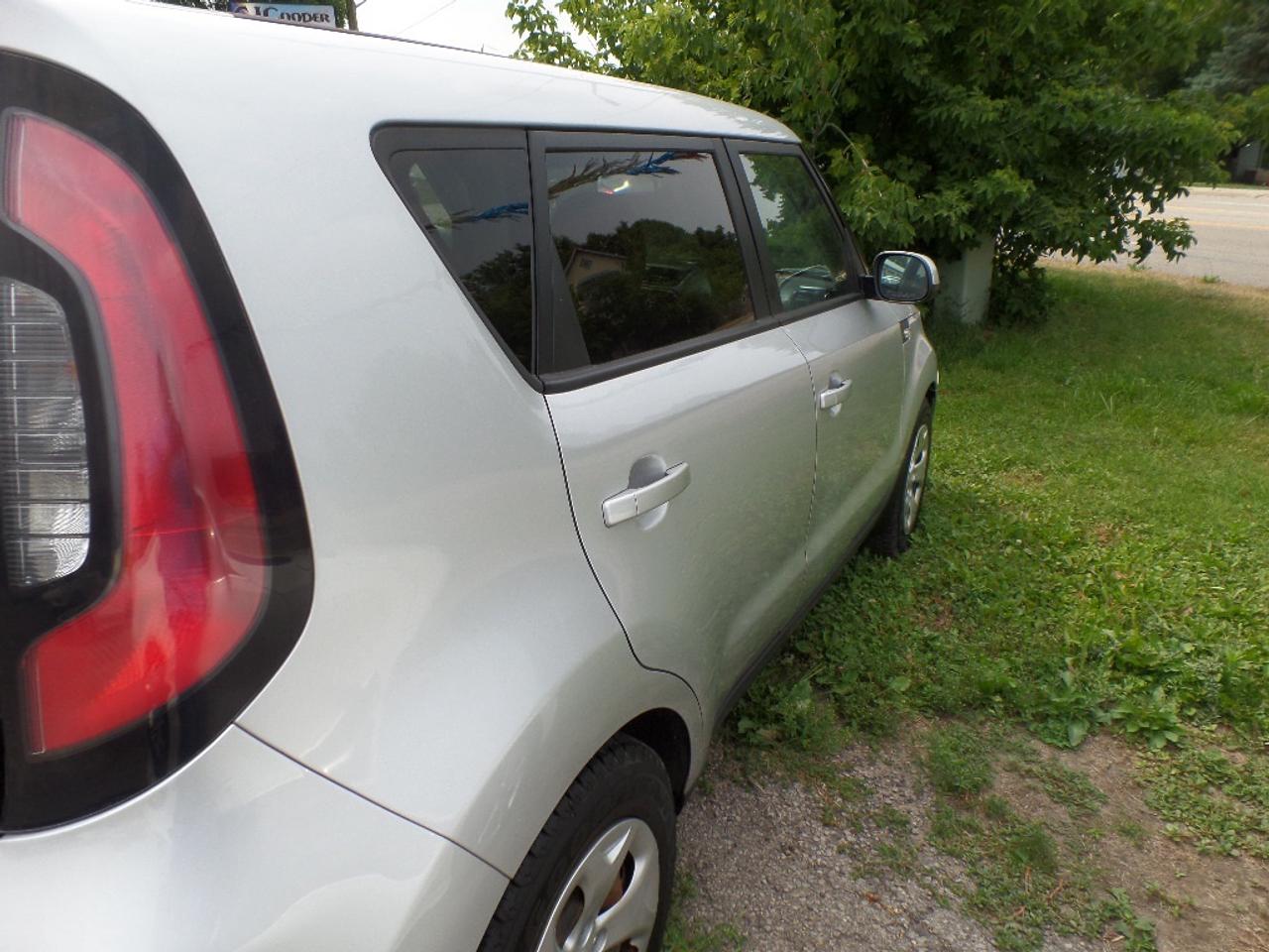 2014 Kia Soul 5DR WGN AUTO LX Photo