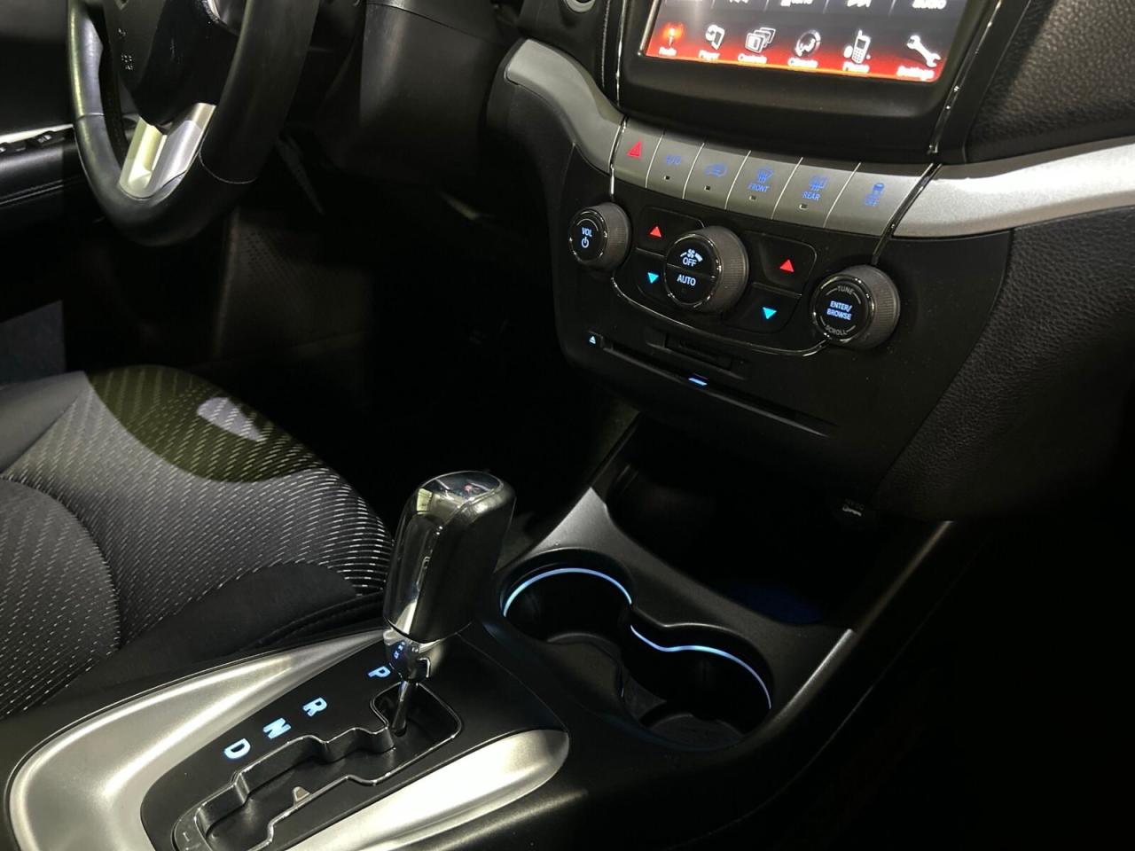 2016 Dodge Journey SXT / 7 Seater / Big Screen / NAVI / B Cam / Remot Photo