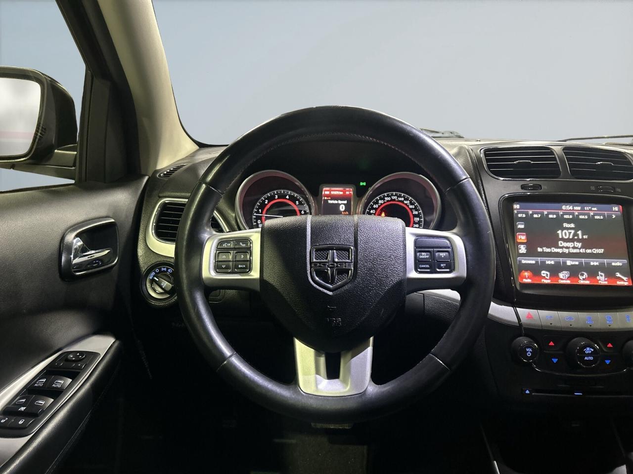 2016 Dodge Journey SXT / 7 Seater / Big Screen / NAVI / B Cam / Remot Photo