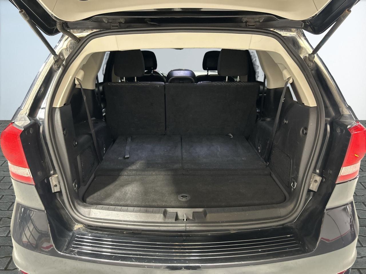 2016 Dodge Journey SXT / 7 Seater / Big Screen / NAVI / B Cam / Remot Photo