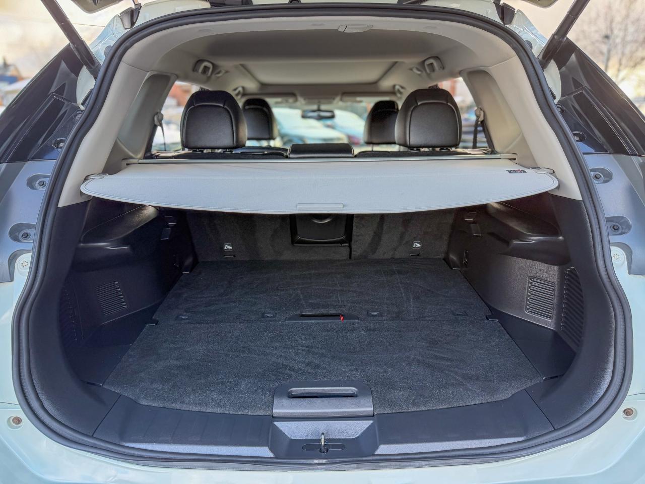 2016 Nissan Rogue SL/BSM/NAVI/PANO/360 CAMERA/AWD/NO ACCIDENTS/2.5L Photo