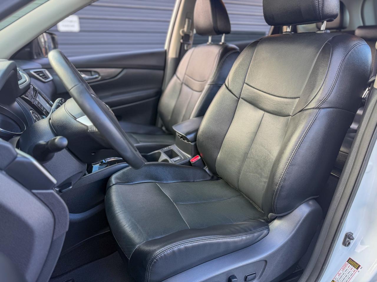 2016 Nissan Rogue SL/BSM/NAVI/PANO/360 CAMERA/AWD/NO ACCIDENTS/2.5L Photo