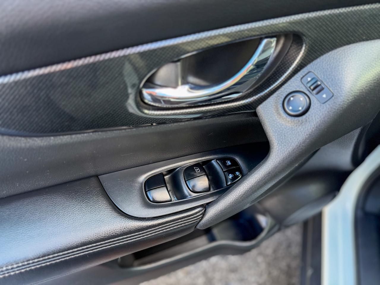 2016 Nissan Rogue SL/BSM/NAVI/PANO/360 CAMERA/AWD/NO ACCIDENTS/2.5L Photo