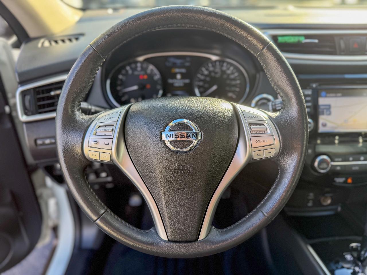 2016 Nissan Rogue SL/BSM/NAVI/PANO/360 CAMERA/AWD/NO ACCIDENTS/2.5L Photo