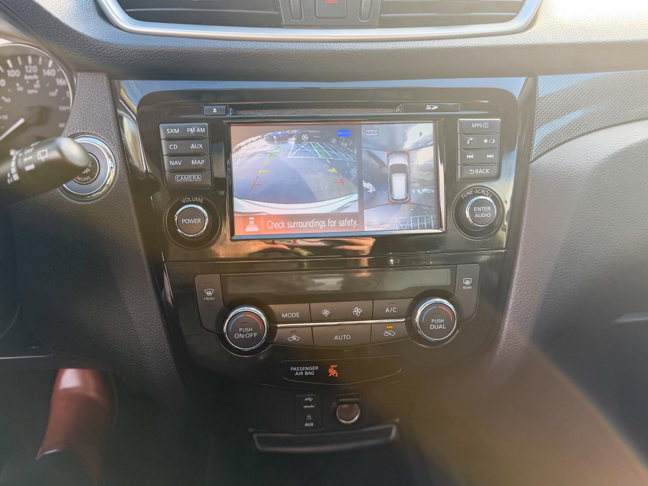 2016 Nissan Rogue SL/BSM/NAVI/PANO/360 CAMERA/AWD/NO ACCIDENTS/2.5L Photo