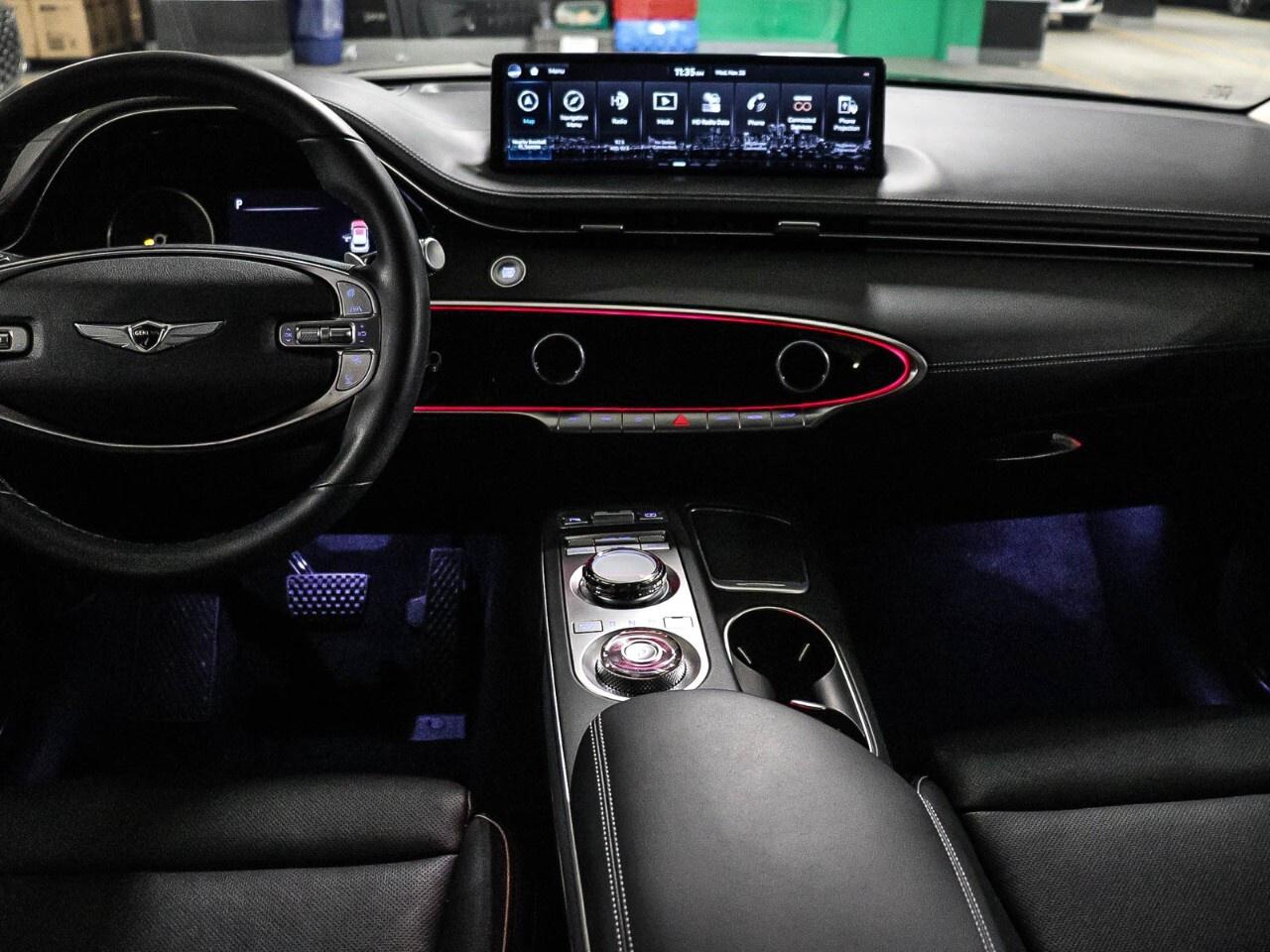 2025 Genesis GV70 2.5T ADVANCED PLU Photo