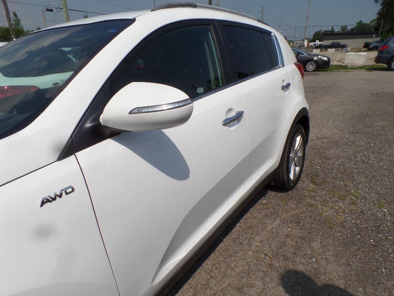 2011 Kia Sportage AWD 4dr I4 Auto EX *Ltd Avail* Photo2