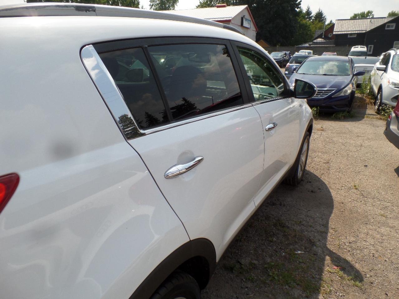 2011 Kia Sportage AWD 4dr I4 Auto EX *Ltd Avail* Photo