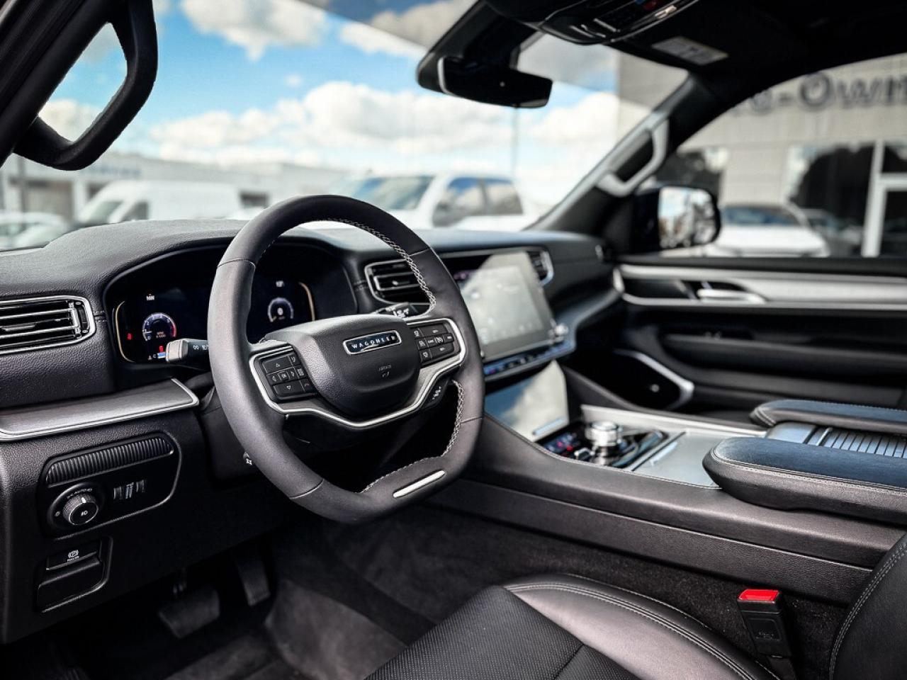 2025 Jeep Wagoneer L Series II Carbide   SERIES 2   CARBIDE   PANO ROOF Photo