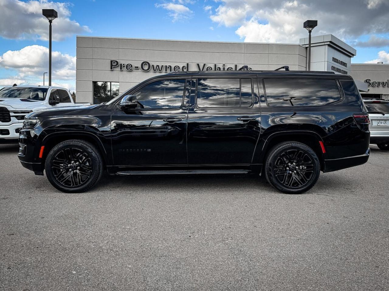 2025 Jeep Wagoneer L Series II Carbide   SERIES 2   CARBIDE   PANO ROOF Photo