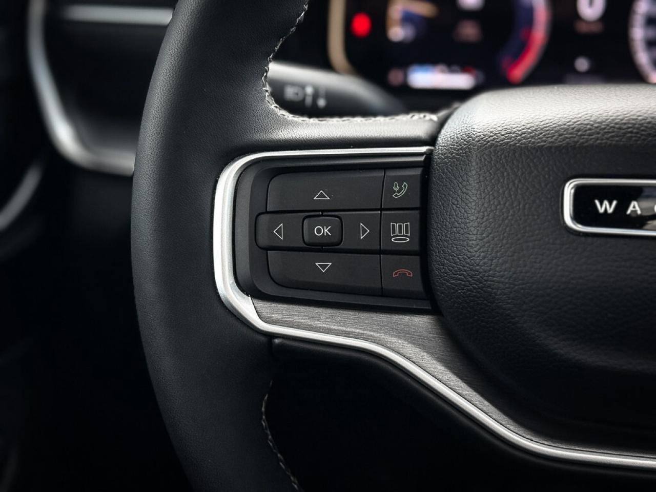 2025 Jeep Wagoneer L Series II Carbide   SERIES 2   CARBIDE   PANO ROOF Photo