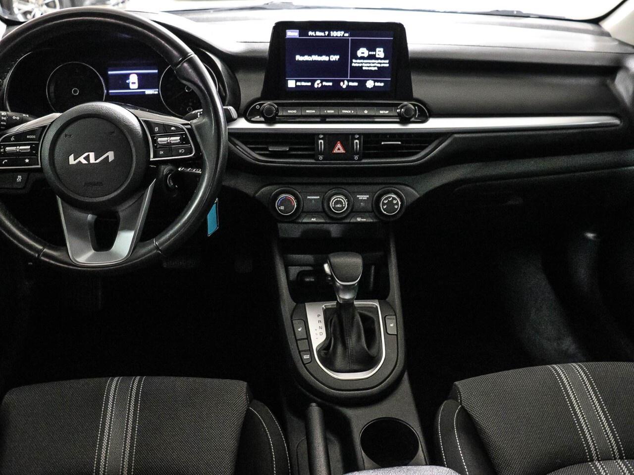 2022 Kia Forte LX Photo