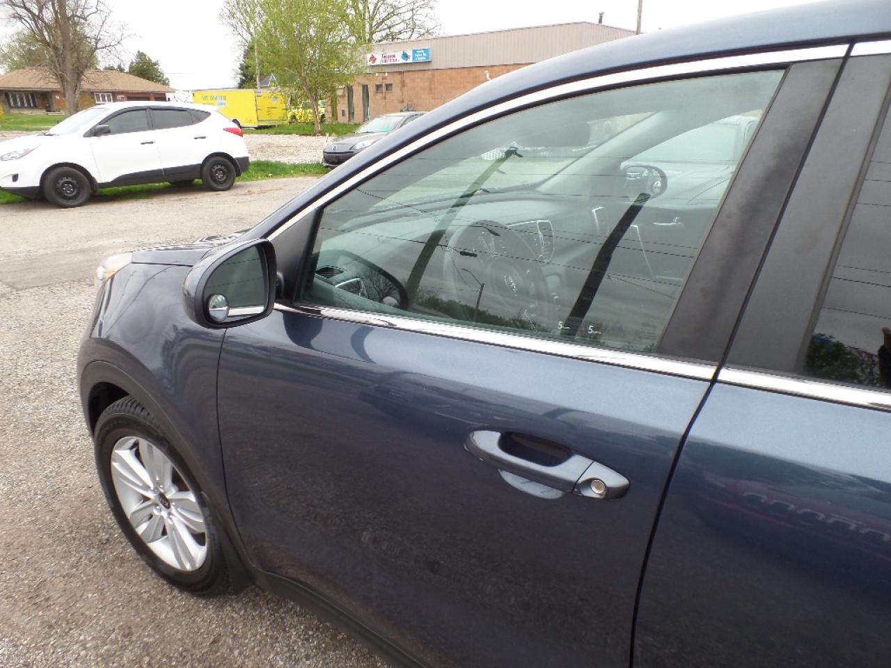 2017 Kia Sportage FWD 4dr LX Photo