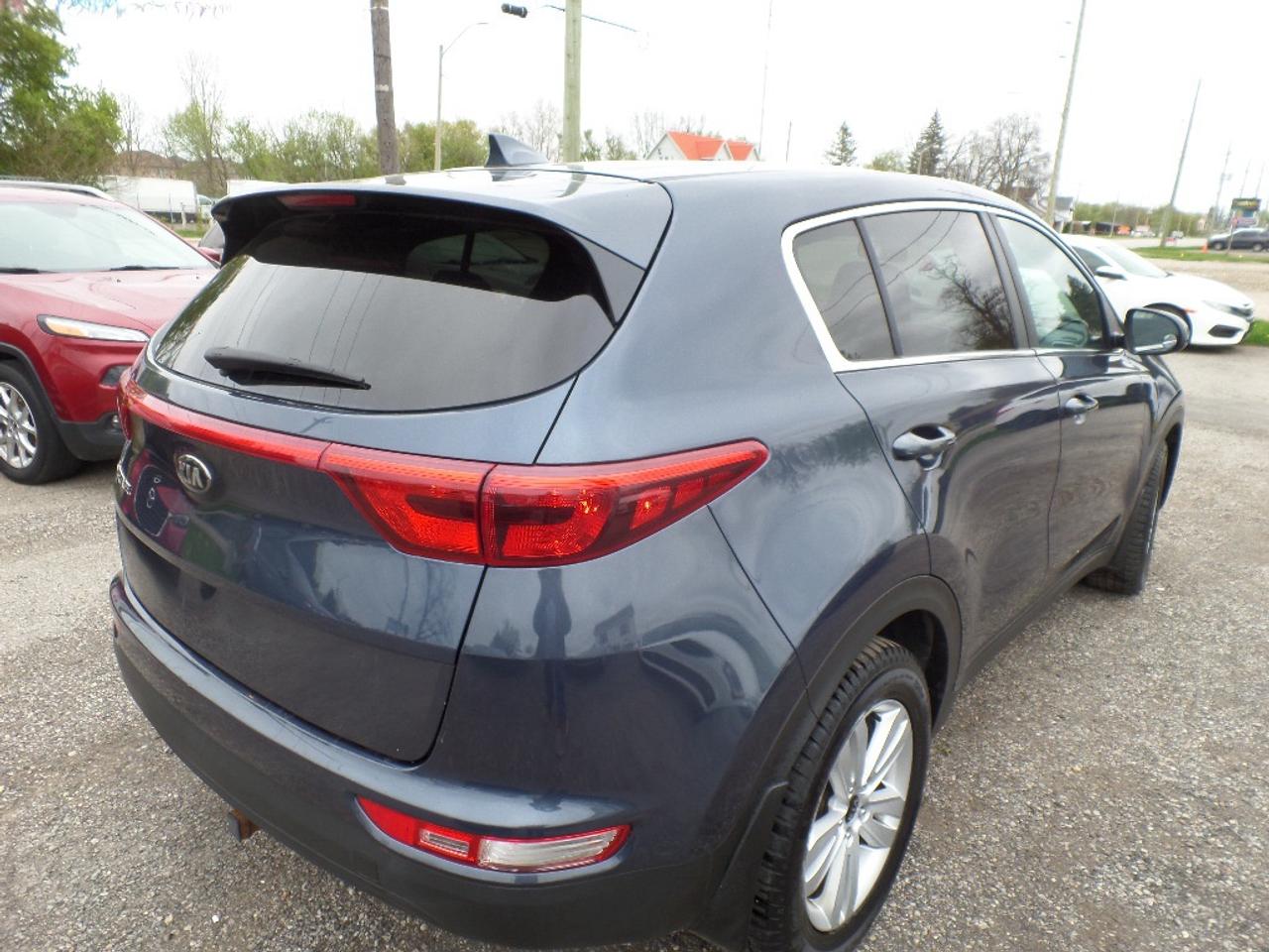 2017 Kia Sportage FWD 4dr LX Photo