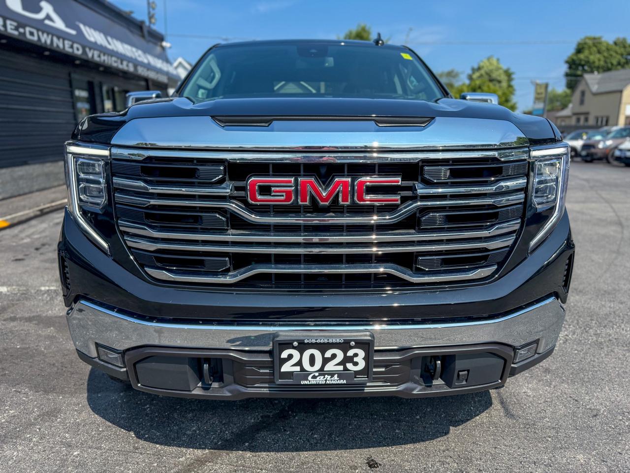 2023 GMC Sierra 1500 SLT/CREWCAB/4X4/CAMERA/REMOTE/1 OWNER/5.3L/LEATHER Photo