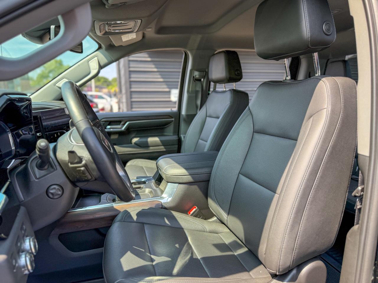 2023 GMC Sierra 1500 SLT/CREWCAB/4X4/CAMERA/REMOTE/1 OWNER/5.3L/LEATHER Photo