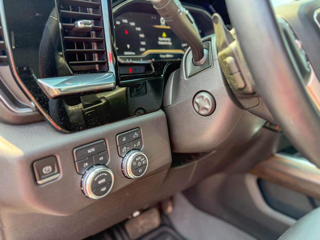 2023 GMC Sierra 1500 SLT/CREWCAB/4X4/CAMERA/REMOTE/1 OWNER/5.3L/LEATHER Photo